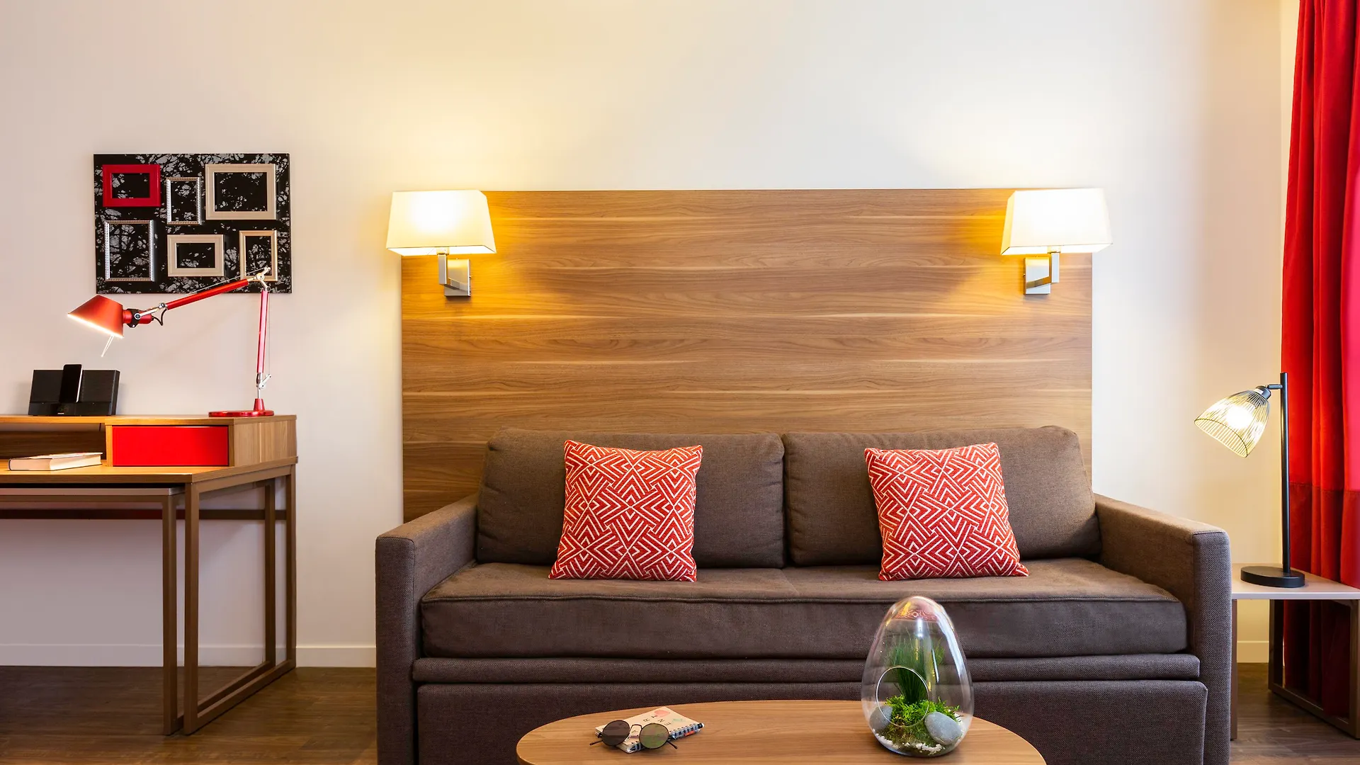 Aparthotel Adagio Paris Bercy Village 4*,